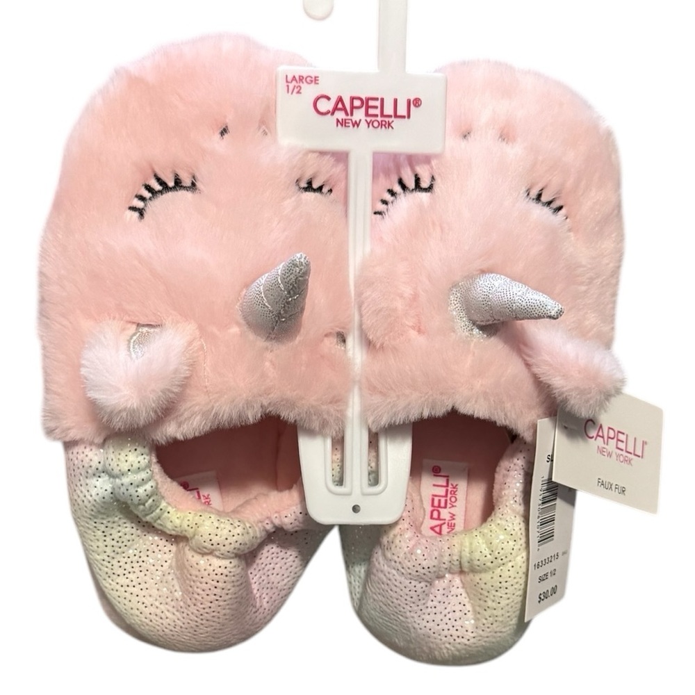 Girls unicorn slippers (large 1/2)